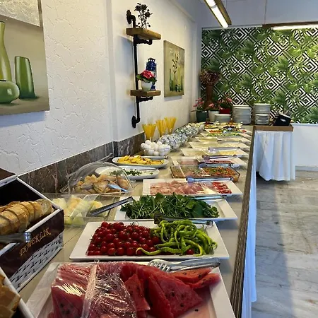 Bayram Hotel Cesme