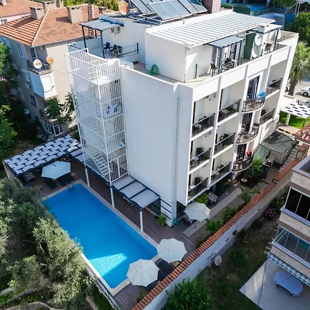 Bayram Hotel Çeşme