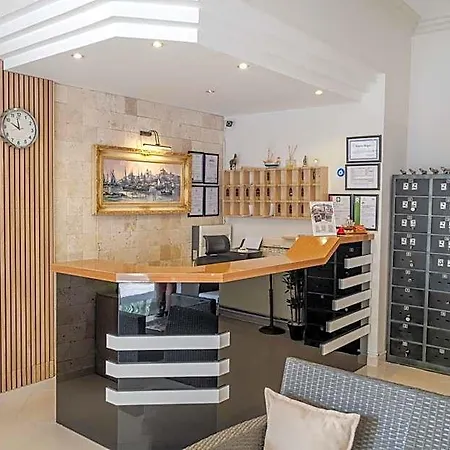 拜拉姆酒店 酒店 Çeşme